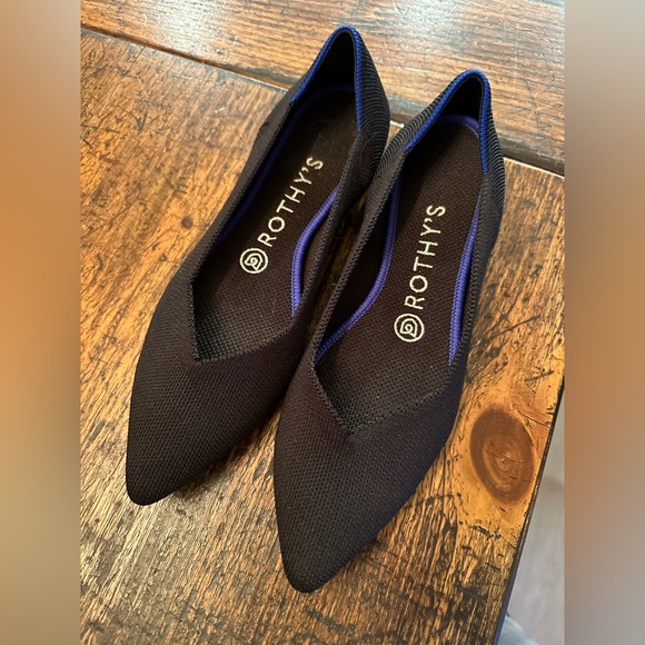 Black The Point Rothy’s 7.5 - Picture 5 of 7